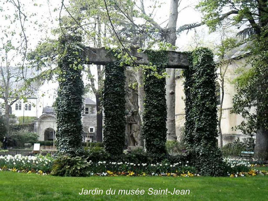 149 ANGERS MAINE ET LOIRE_000016.jpg